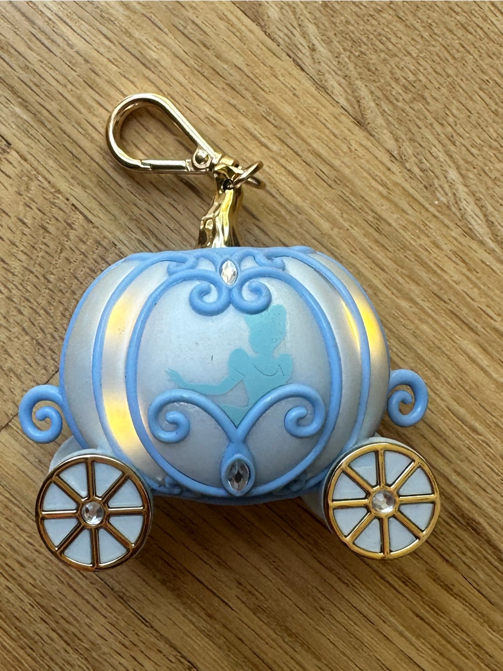 Cinderella Carriage Keychain Charm in Light Blue by Bath and Body Works - Picture 3 of 3